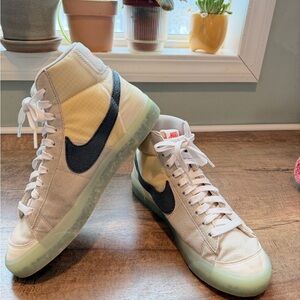 Nike Blazer Mid 77 "Glacier Ice" NEW sz 7 DH4505-200 for Men - spot of stain